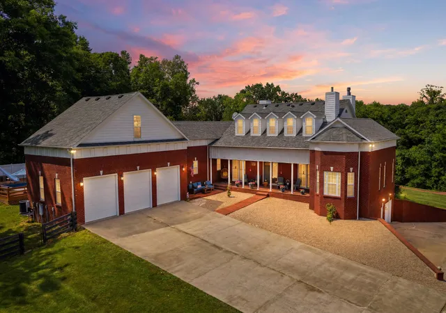 2nd image of 1725 Onan Bend Rd, Frankfort, KY 40601 | MLS# 26015063