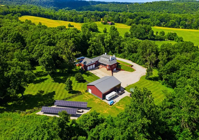 Photo 1 of Single family home for sale at 1725 Onan Bnd Rd, Frankfort, KY 40601 | MLS# 26015063 | Listing updated on 2026-10-13