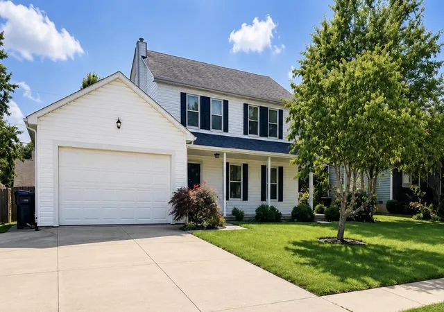 Photo 3 of Single family home for sale at 322 Calmes Blvd, Winchester, KY 40391 | MLS# 26019133 | Listing updated on 2026-09-30