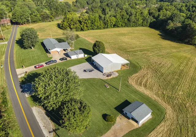 4th image of 942 Crews Rd, Wickliffe, KY 42087 | MLS# 26016964