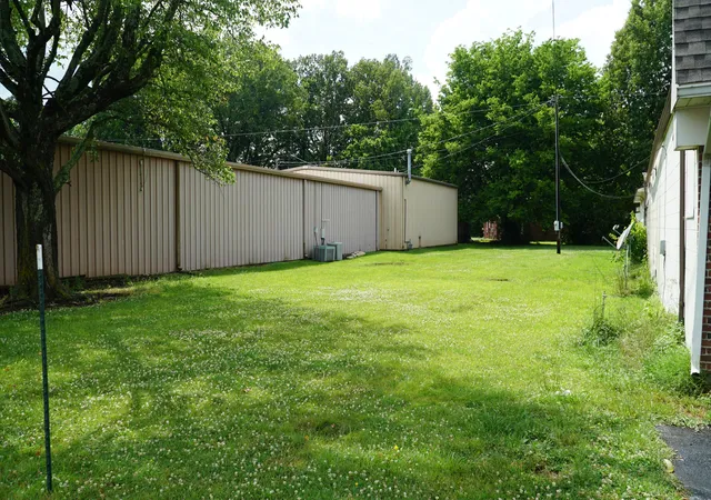 Homes for sale in Benton, KY | 320 Main St, Benton, KY 42025 | MLS# 26016435