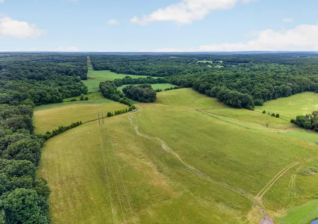 Homes for sale in Grand Rivers, KY | 848 Paradise Rd, Grand Rivers, KY 42045 | MLS# 26015123