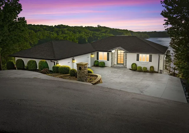1st image of 401 Pollard Cir, Cadiz, KY 42211 | MLS# 26015278
