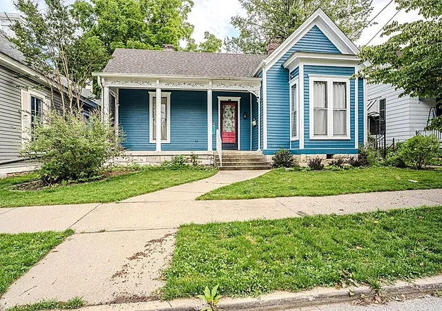 Photo 1 of Single family home for sale at 123 E Campbell St, Frankfort, KY 40601 | MLS# 26015089 | Listing updated on 2026-09-03