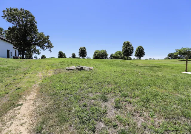 1st image of 603 Lakeview Dr, Paducah, KY 42003 | MLS# 26017437