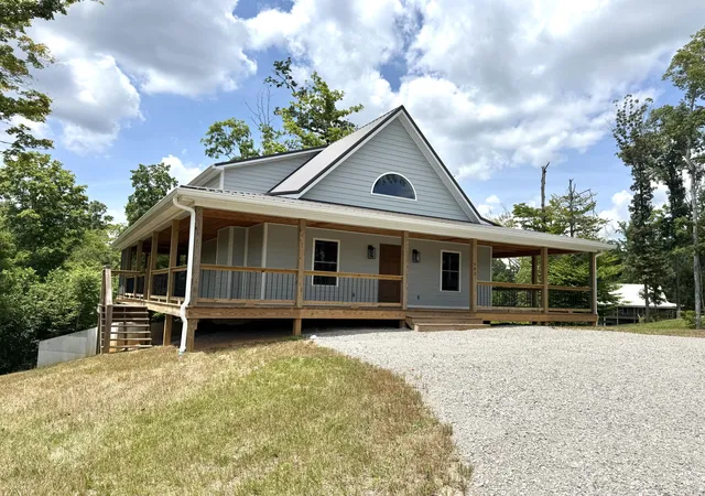 Homes for sale in Jamestown, KY | 443 Pumpkin Creek Cir, Jamestown, KY 42629 | MLS# 26015086