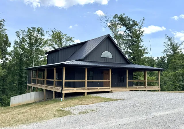 Homes for sale in Jamestown, KY | 345 Pumpkin Creek Cir, Jamestown, KY 42629 | MLS# 26015095