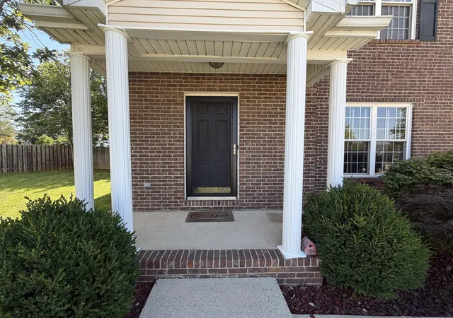 Homes for sale in Versailles, KY | 205 Dundee Ct, Versailles, KY 40383 | MLS# 26015174