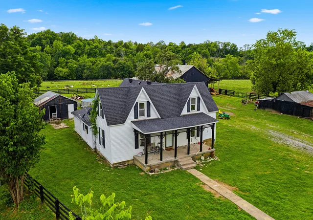 Photo 1 of Single family home for sale at 9622 Cornishville Rd, Harrodsburg, KY 40330 | MLS# 26015754 | Listing updated on 2026-09-02