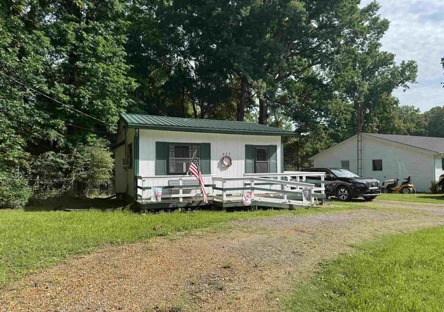 Homes for sale in Benton, KY | 635 Forest Rd, Benton, KY 42025 | MLS# 26017390
