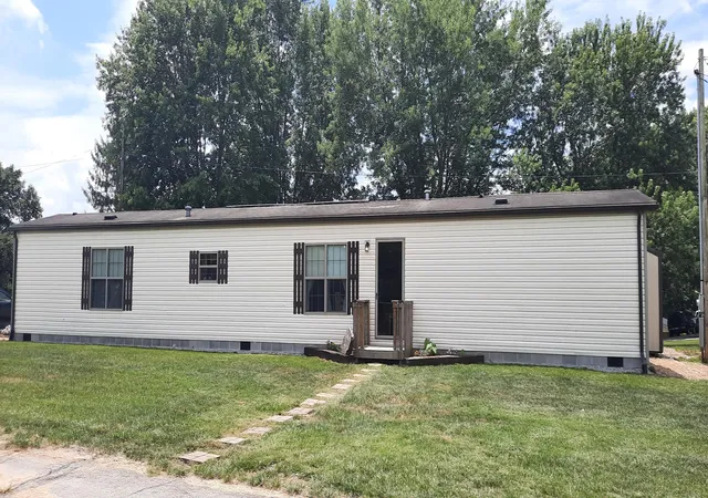 Homes for sale in London, KY | 30 Wilson Ln, London, KY 40744 | MLS# 26015168