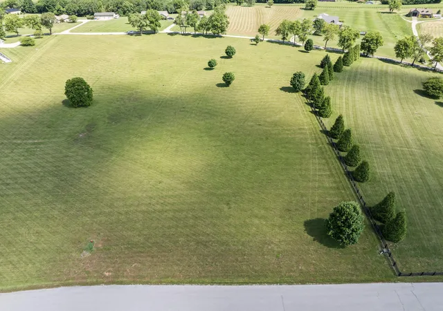 Photo 3 of Sale Pending at 27 Walnut Hl Ct, Cynthiana, KY 41031 | MLS# 26015135 | Listing updated on 2026-09-08