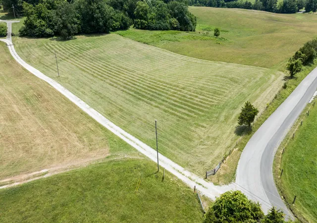 Homes for sale in Somerset, KY | 94 Maggie Wy, Somerset, KY 42503 | MLS# 26015141
