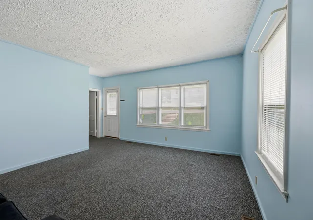 Homes for sale in Harrodsburg, KY | 518 Graham Ave, Harrodsburg, KY 40330 | MLS# 26016182