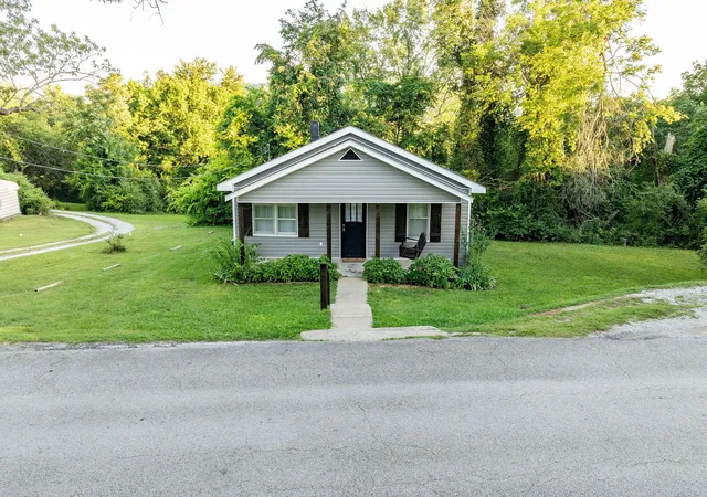 Homes for sale in Monticello, KY | 370 Green Acres Dr, Monticello, KY 42633 | MLS# 26015160