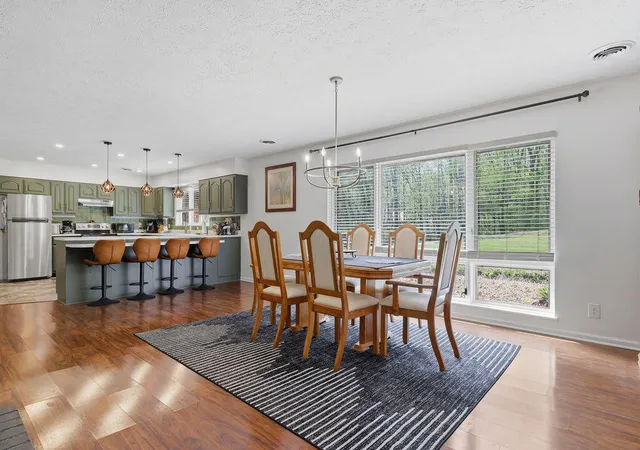 5th image of 1601 Shallow Creek Cir, Paducah, KY 42001 | MLS# 26018392