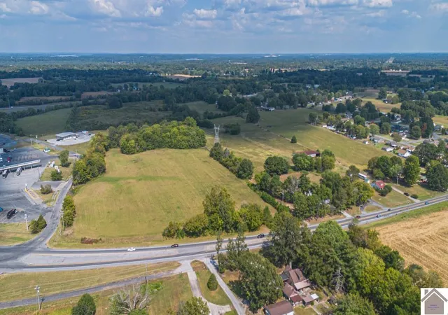 14th image of 7150 Benton Rd #42003, Paducah, KY 42003 | MLS# 26016682
