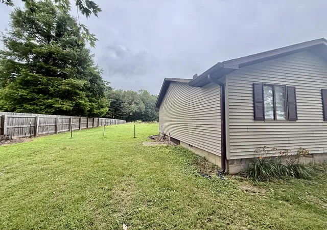Homes for sale in Benton, KY | 2158 US 68, Benton, KY 42025 | MLS# 26017205