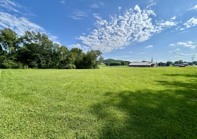 Homes for sale in Somerset, KY | 812 E Bourne Ave, Somerset, KY 42501 | MLS# 26015500