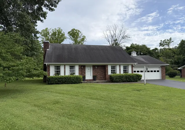 Homes for sale in Irvine, KY | 168 Geneva Ave, Irvine, KY 40336 | MLS# 26015218