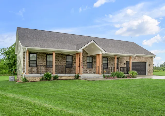 Homes for sale in Lawrenceburg, KY | 1082 Johns Wy, Lawrenceburg, KY 40342 | MLS# 26015263