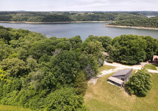 Homes for sale in Monticello, KY | 1391 Green Hill Estates Rd, Monticello, KY 42633 | MLS# 26015282