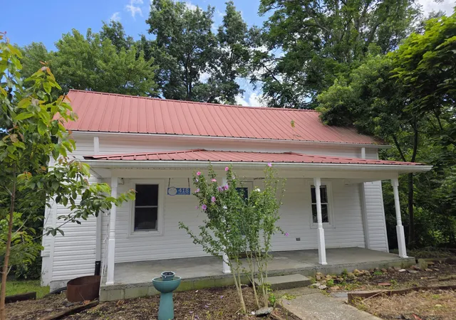 Homes for sale in Berea, KY | 418 Center St, Berea, KY 40403 | MLS# 26016133