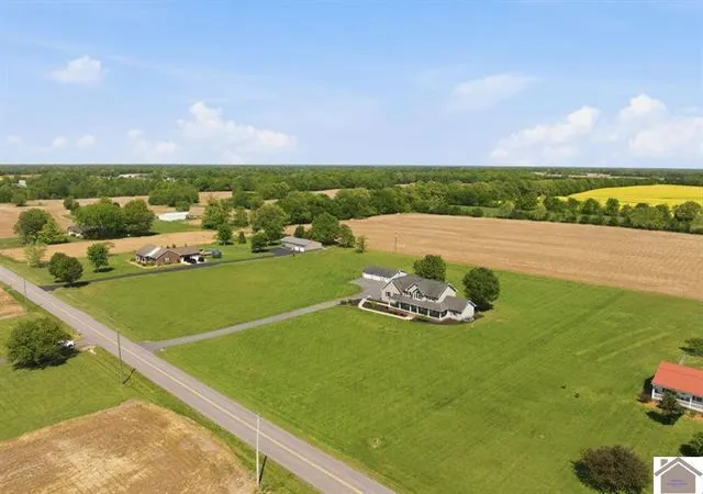 Homes for sale in Almo, KY | 5132 Airport Rd, Almo, KY 42020 | MLS# 26015254