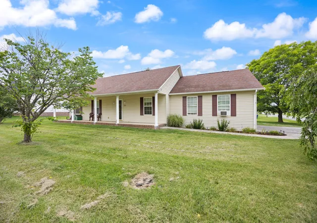 Homes for sale in Science Hill, KY | 389 Park Ln, Science Hill, KY 42553 | MLS# 26015260