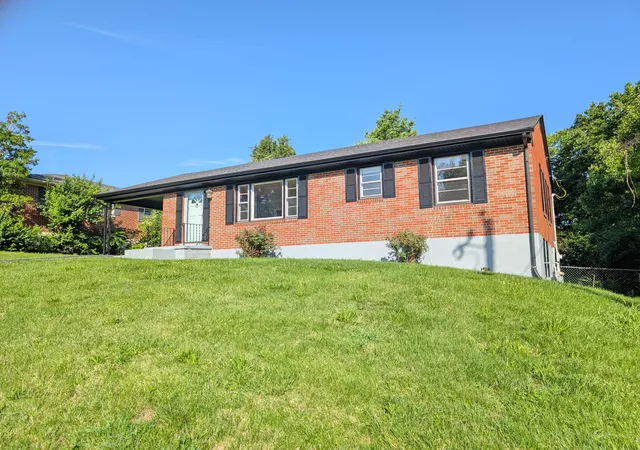 Homes for sale in Richmond, KY | 106 Leimaur Dr, Richmond, KY 40475 | MLS# 26015877