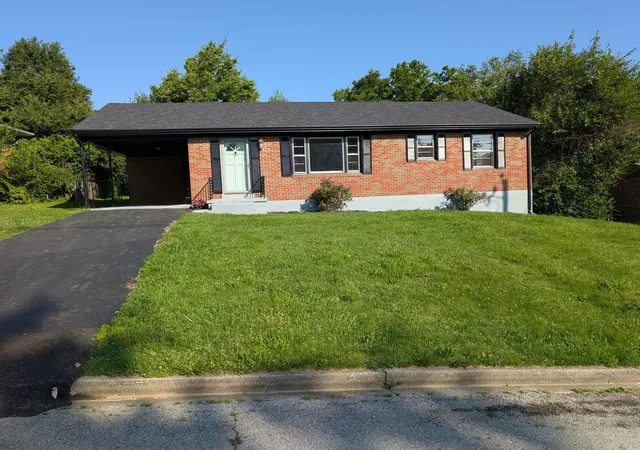 Homes for sale in Richmond, KY | 106 Leimaur Dr, Richmond, KY 40475 | MLS# 26015877