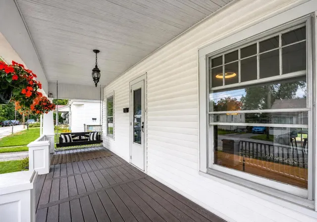 Homes for sale in Paris, KY | 712 Link Ave, Paris, KY 40361 | MLS# 26015910