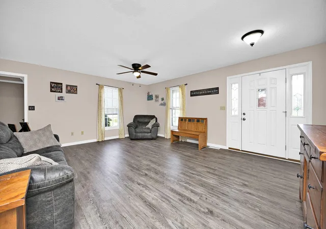 Homes for sale in Danville, KY | 129 Creekside Dr, Danville, KY 40422 | MLS# 26016082