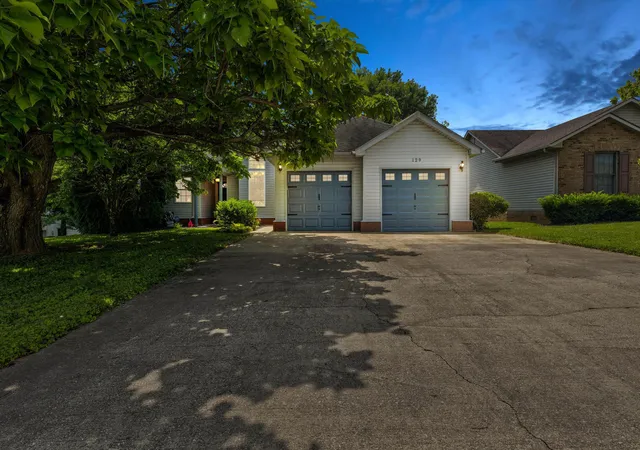 Photo 4 of Sale Pending at 129 Swiss Stone Way, Mt Sterling, KY 40353 | MLS# 26016093 | Listing updated on 2026-09-04