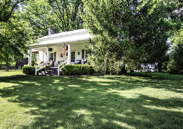 2nd image of 650 Delaney Ferry Rd, Versailles, KY 40383 | MLS# 26015274
