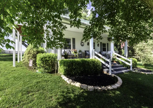 Photo 4 of House for sale at 650 Delaney Fry Rd, Versailles, KY 40383 | MLS# 26015274 | Listing updated on 2026-09-23
