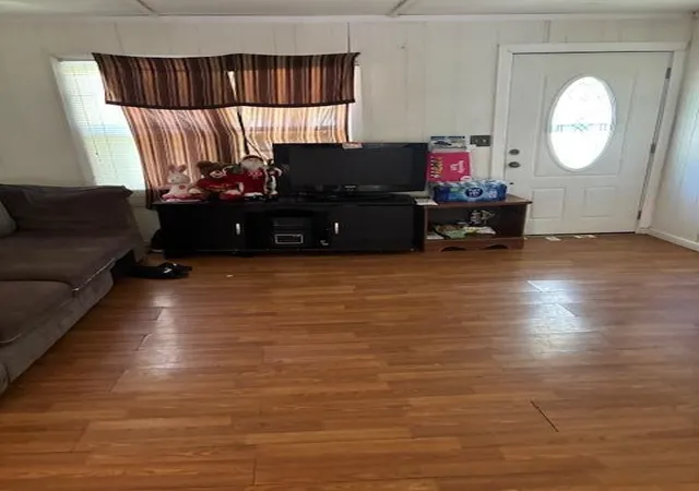 Photo 4 of Single family home for sale at 3315 Hovekamp Rd, Paducah, KY 42003 | MLS# 26016220 | Listing updated on 2026-07-15