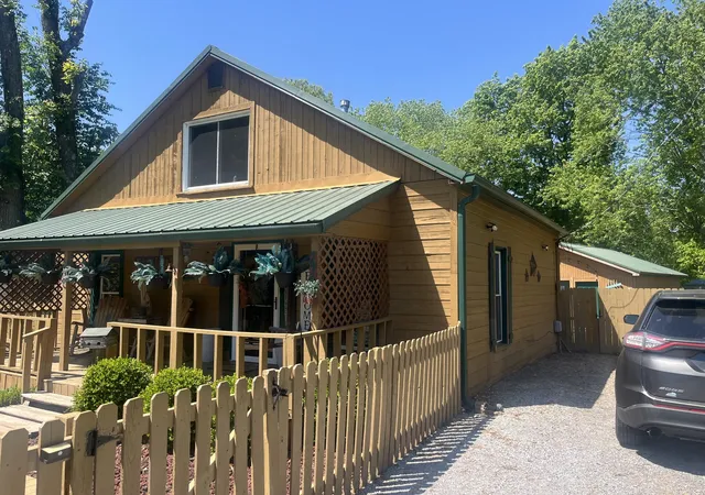 Photo 2 of Single family home for sale at 278 Lone Valley Rd, Calvert City, KY 42029 | MLS# 26016410 | Listing updated on 2026-09-15