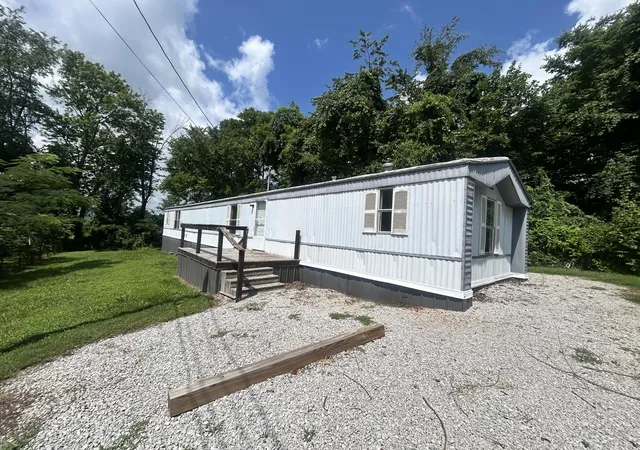 Homes for sale in Bronston, KY | 376 Cumberland Dr, Bronston, KY 42518 | MLS# 26015852