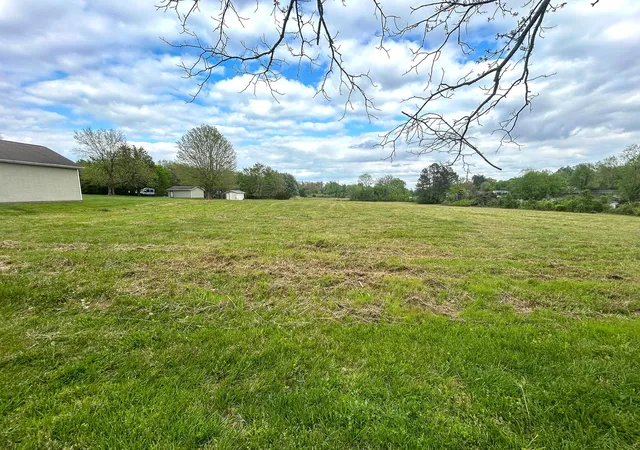 Homes for sale in Princeton, KY | 49 51a 51b 50aa N Skyline Dr, Princeton, KY 42445 | MLS# 26017365