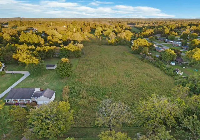 Homes for sale in Princeton, KY | 49 51a 51b 50aa N Skyline Dr, Princeton, KY 42445 | MLS# 26017365