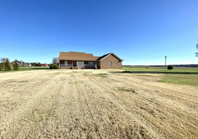 Photo 3 of Single family home for sale at 270 Mckenna Dr, Kevil, KY 42053 | MLS# 26016401 | Listing updated on 2026-07-16