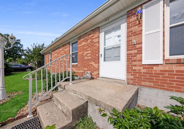Homes for sale in Nicholasville, KY | 118 Kingsway Dr, Nicholasville, KY 40356 | MLS# 26015368