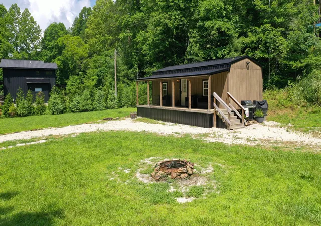 Homes for sale in Campton, KY | 4 Lacy Ln, Campton, KY 41301 | MLS# 26015737