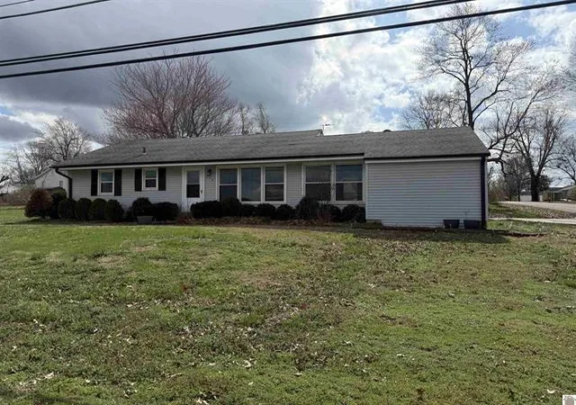 3rd image of 658 E 5Th Ave, Calvert City, KY 42029 | MLS# 26016057