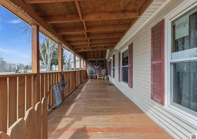Homes for sale in Cadiz, KY | 112 Farmers Ln, Cadiz, KY 42211 | MLS# 26015989