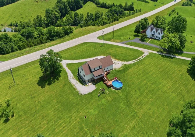 Photo 3 of Single family home for sale at 3965 Highway 127, Owenton, KY 40359 | MLS# 26015342 | Listing updated on 2026-09-11