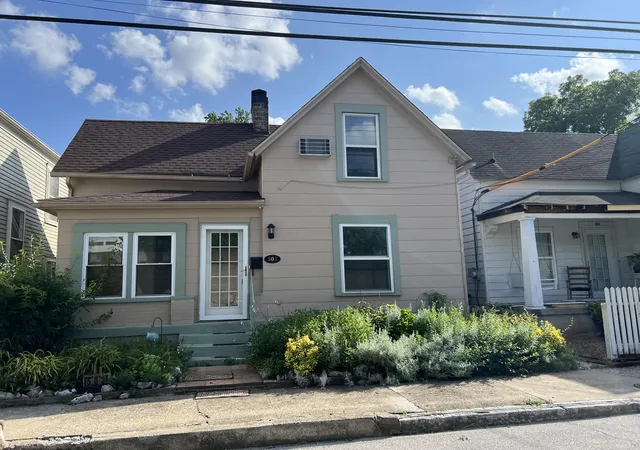 Homes for sale in Frankfort, KY | 503 W Broadway St, Frankfort, KY 40601 | MLS# 26015642