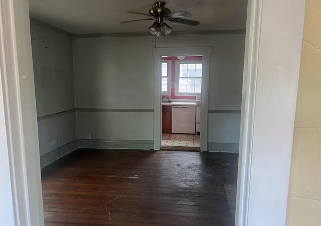 Homes for sale in Frankfort, KY | 503 W Broadway St, Frankfort, KY 40601 | MLS# 26015642