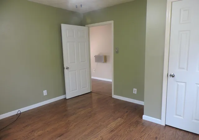 Homes for sale in Benton, KY | 205 E 15th St, Benton, KY 42025 | MLS# 26015349